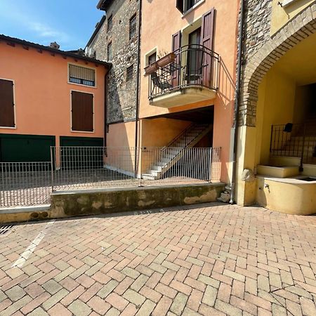 Amelie Apartment Desenzano del Garda Exteriör bild