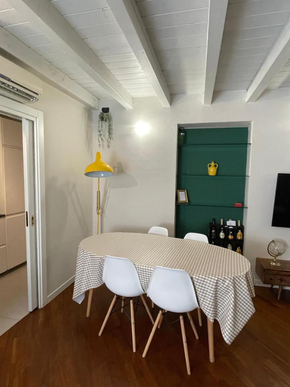 Amelie Apartment Desenzano del Garda Exteriör bild